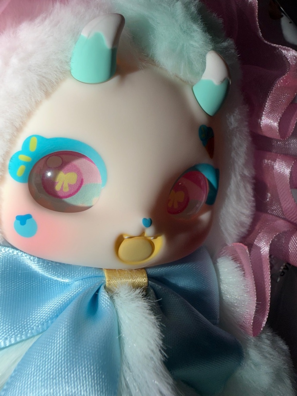 Boboco Enigma Wonderland "Sweet Frostie" plush toy from the Daylight brand - Picture 6 of 8